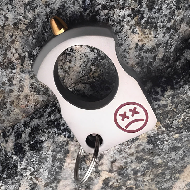 Llavero especial para autoprotección-ES