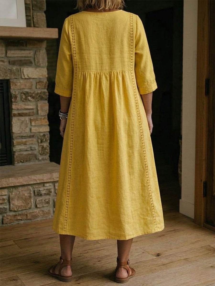 Laisva, kasdieniška suknelė iš lininio ir medvilninio audinio su nėrinių apdaila.-LT