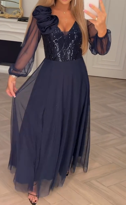 Obleka s čipkastimi rokavi, bleščicami in cvetličnimi okraski.-SI