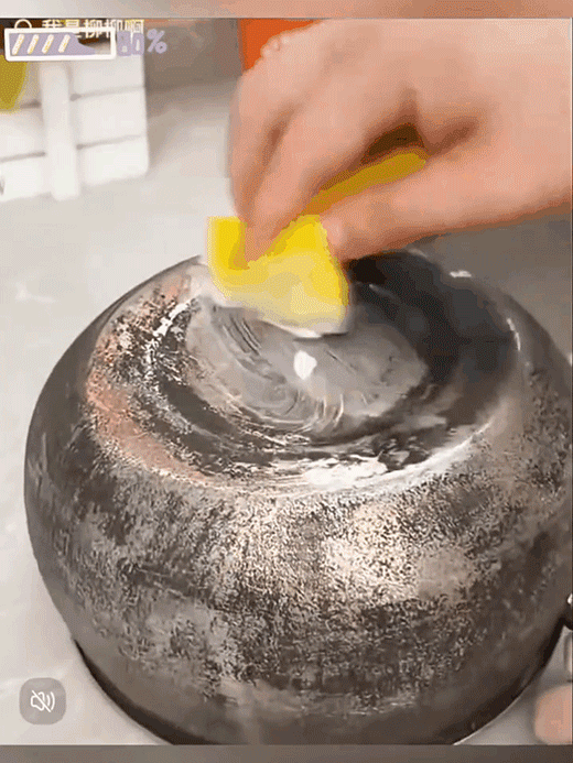 Ισχυρό καθαριστικό λεκέδων από έλαιο καρύδας