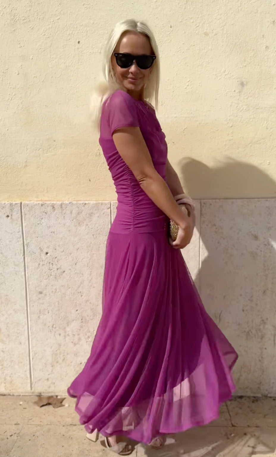 Moteriška laisvalaikio stiliaus šifono suknelė su apvalia apykakle ir siūlėmis-LT