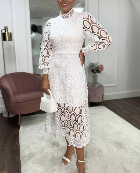 Moteriška midi suknelė su elegantiška, erdvia iškirpte-LT