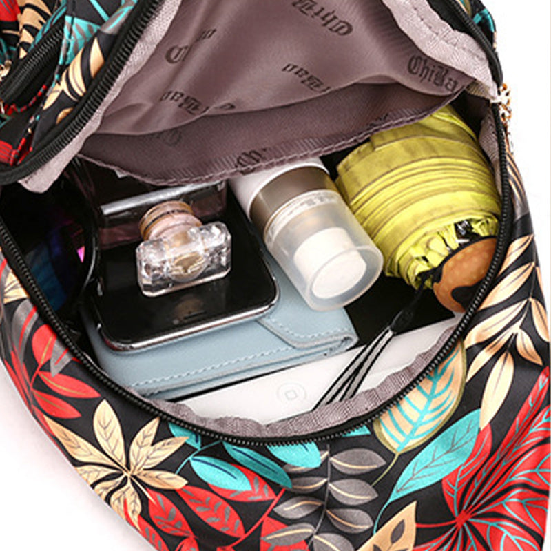 Mochila ligera, impermeable y multifuncional con estampado.-ES